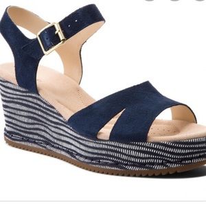 NWT Size 9 Clarks Wedges